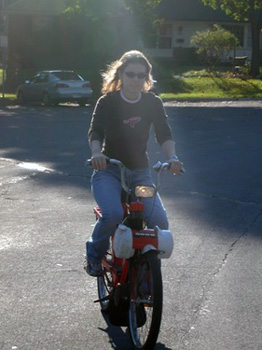 Sarah on a solex 4600 