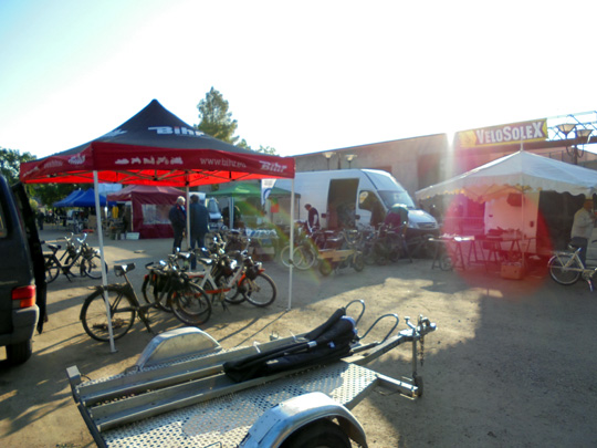 Quelques cyclomoteurs sont déjà en vente