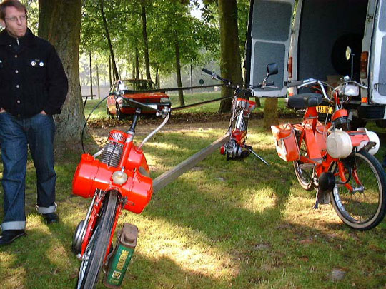 Un vélosolex rallongé...