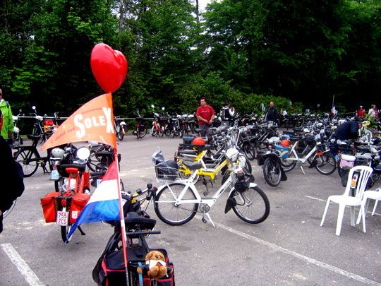 Guy et Bernadette remerciant les participants de ce téléthon 2009