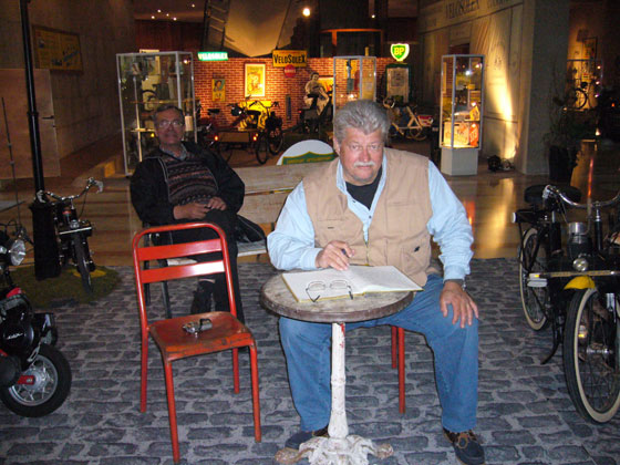 Les commentaires de Jean Pauly sur le livre d'or