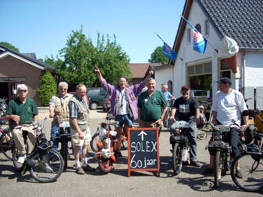 Arrivée triomphale de monsieur Pignol 