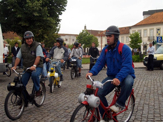 Passeio com ameaças de chuva