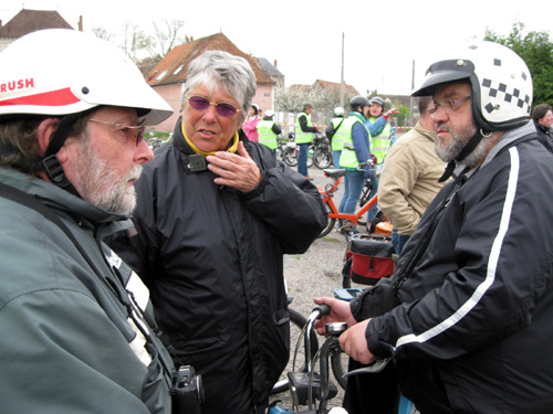 Daniel et Nicole du Club de Belgique et Jean-Maurice du Club de Calais