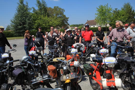 Le Club des Dingo Solex et Johan