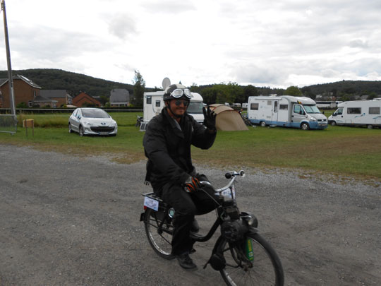 Une arrivée souriante