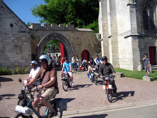 Le départ de Folleville