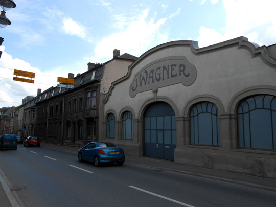 L'ancienne fabrique de voitures Jean Wagner