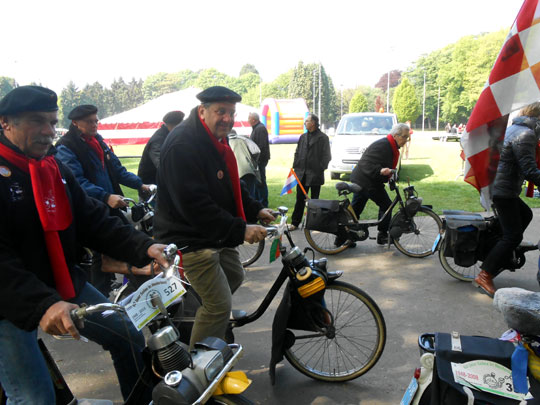 Un Club Hollandais en sabots