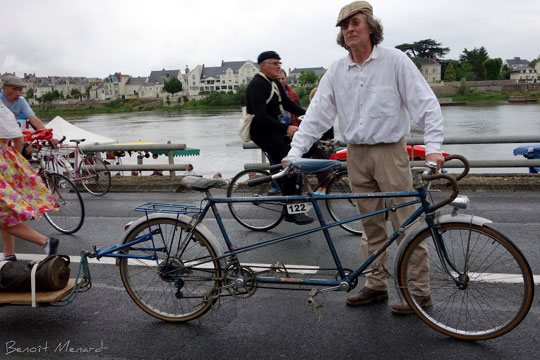 Franck Méneret a troqué le solex pour le tandem