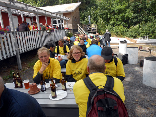 De face Simon et Anne