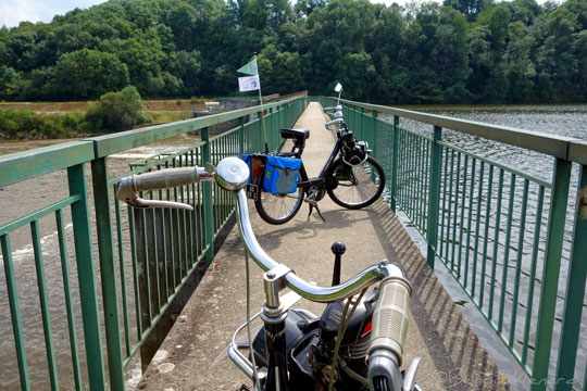 Traversée d'un barrage en Solex