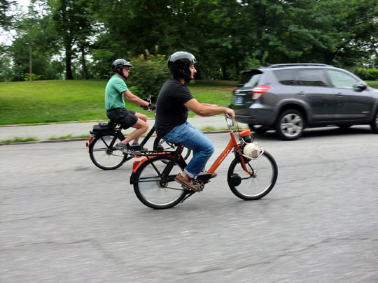 Circling Grant's Tomb