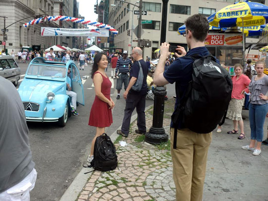 A nice souvenir with a 2 CV Citroën