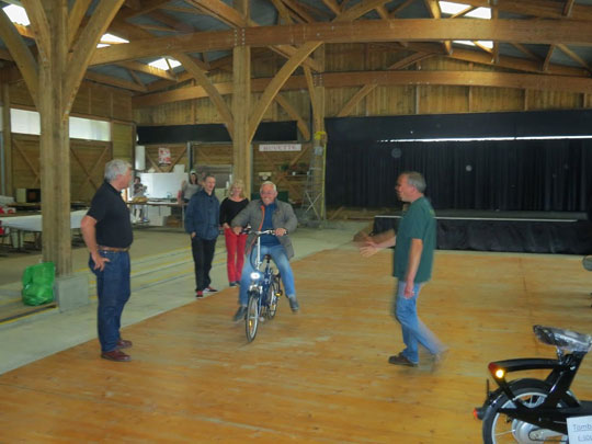 Essai du Vélosolex pliant électrique par son gagnant venu de Courtrai