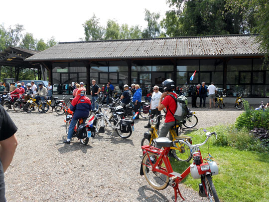 Le solex rouge luxe de Benoît
