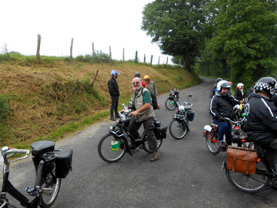 Alain Depin est enfin soulagé d'être arrivé au sommet de la colinne