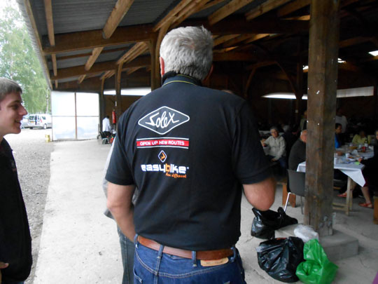 Remise des trois vélosolex électriques par monsieur Fouquet