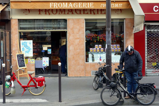 Arrêt casse-croute boulevard de Charonne