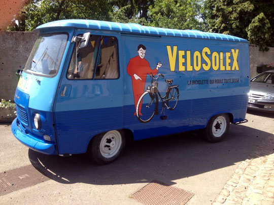 La fameuse camionnette Peugeot J7 luxembourgeoise