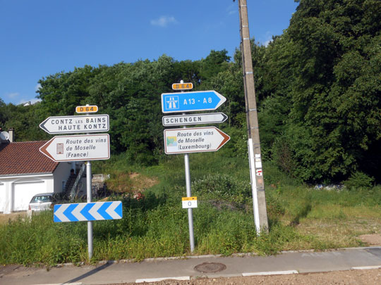 Des vélosolex dans leur jus proches du neuf