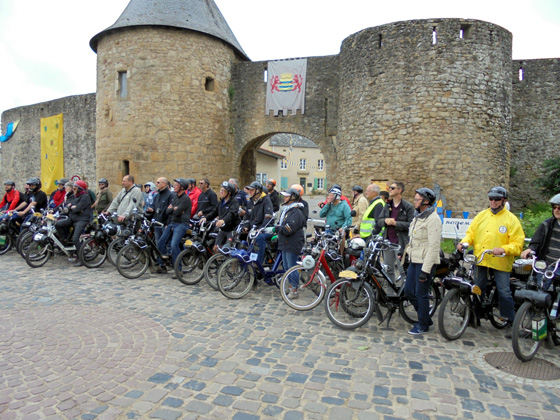De retour devant la vieille porte de Rodemack