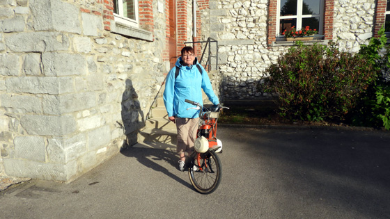 Marie Paule Gilles-Gouverneur la gagnante du Pli-Solex de la tombola