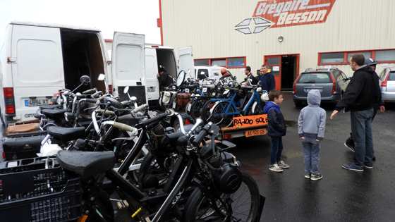 Les solex de d&eacute;pannage de l'organisation RetroleX'Taze