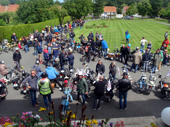 Dans le parc de la Mairie de Merlimont avant le retour &agrave; Wailly Beaucamp