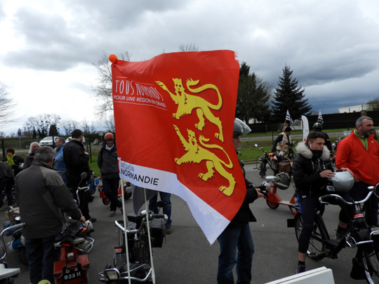 Des Microns en provenance de toute la France