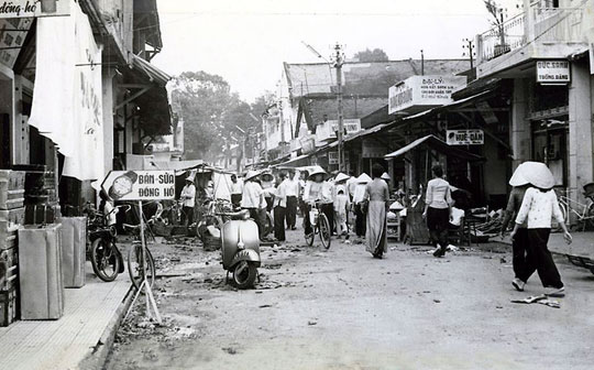 Solex 2200, Scooter Vespa Saïgon 1960