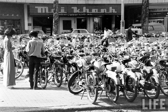 Velo Solex Lê Loi 2200 Saïgon