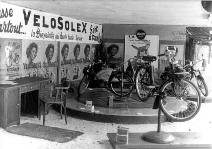 stand velosolex Jacoupy sur une fire