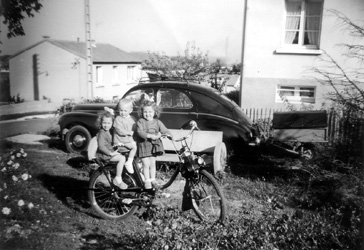 velosolex & Peugeot 203 à Jaunay-Clan