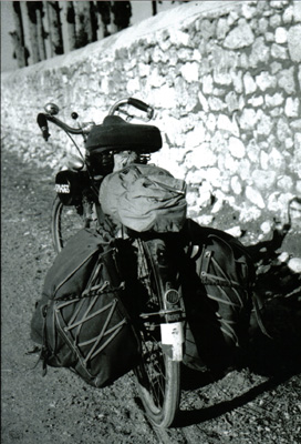 Le velosolex de Jacques Gautho Lapeyre en Grèce