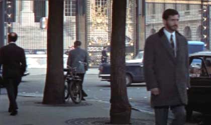 Un Solex 3800 devant le Palais de Justice à Paris 