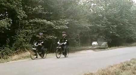 Gendarmes en solex
