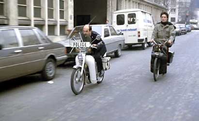 Solex doublant une Mobylette