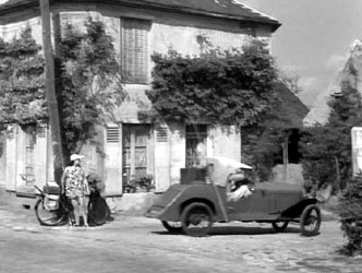 Le vélosolex et la voiture de monsieur Hulot