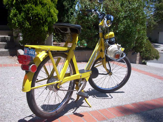 Le solex 4600 avec son feu arrière Motobécane américanisé