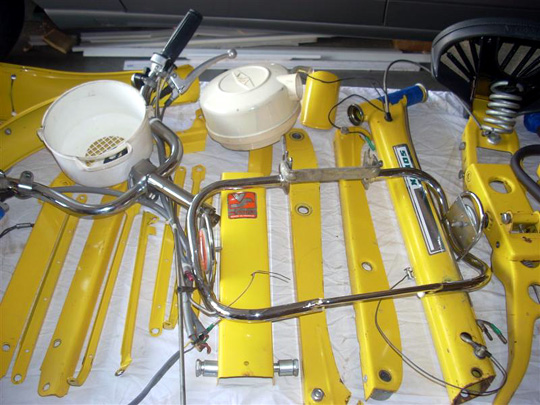 La poutre centrale, le pare-choc caractèristique du solex 4600