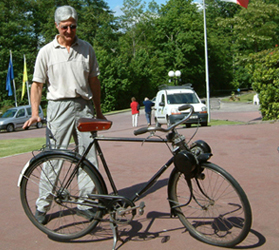 Daniel & le proto velosolex